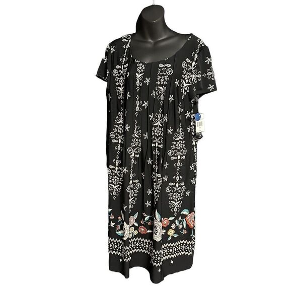 NEW WITH TAGS Perceptions Dress Black Floral Pleated Embroidered Shift Midi Wome - Picture 1 of 9